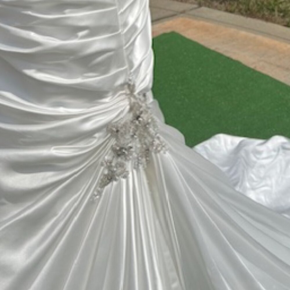 NWT Maggie Sottero Bridal Gown Strapless Diamond White Satin Size 8 - Picture 6 of 15